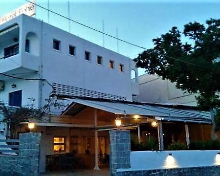 Attica Hotel Ephie Vathí Екстериор снимка