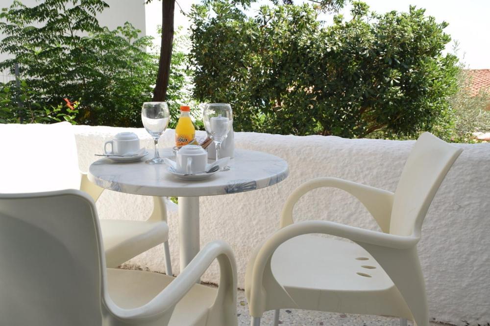 Attica Hotel Ephie Vathí Екстериор снимка