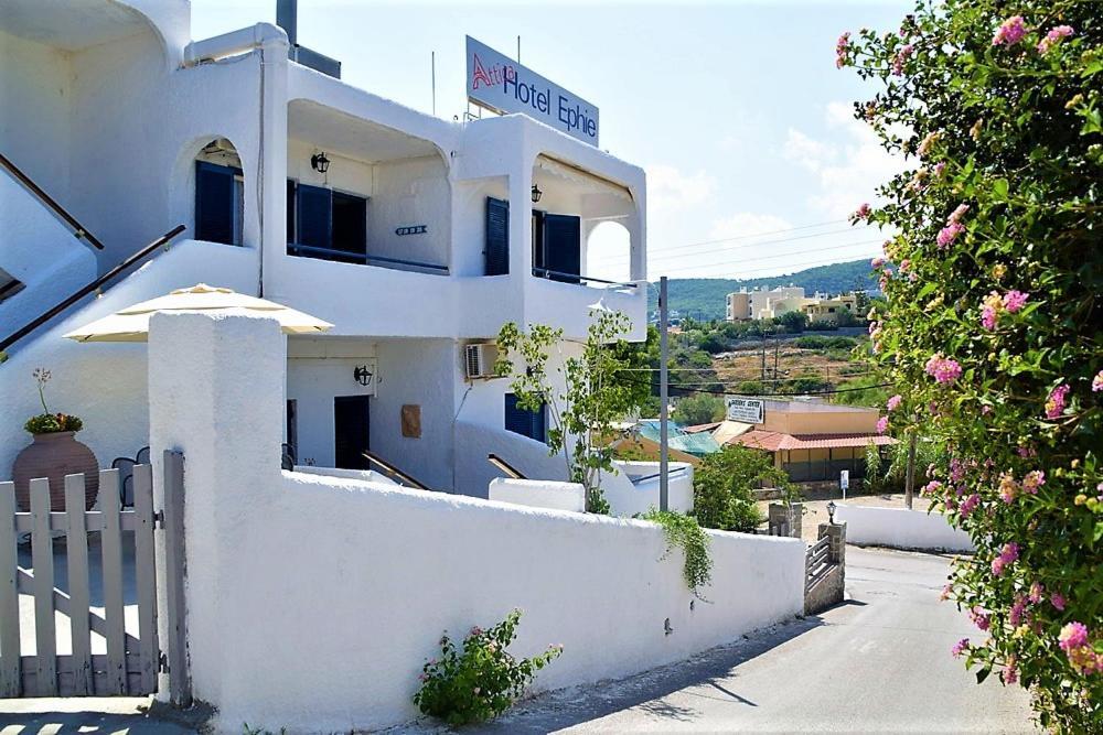 Attica Hotel Ephie Vathí Екстериор снимка